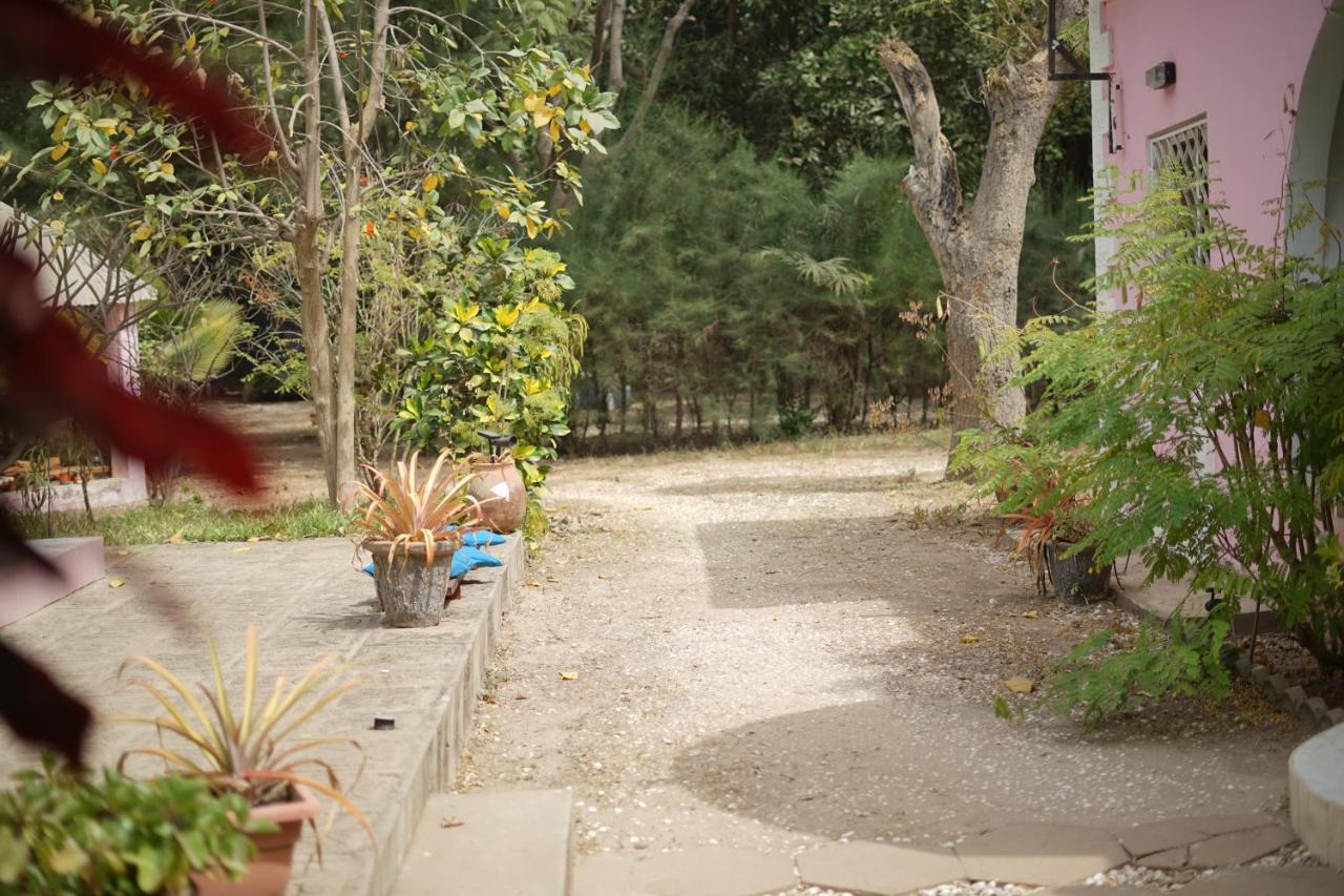 Villa Amarant - Private Garden With Pool Retreat Sanyang Εξωτερικό φωτογραφία